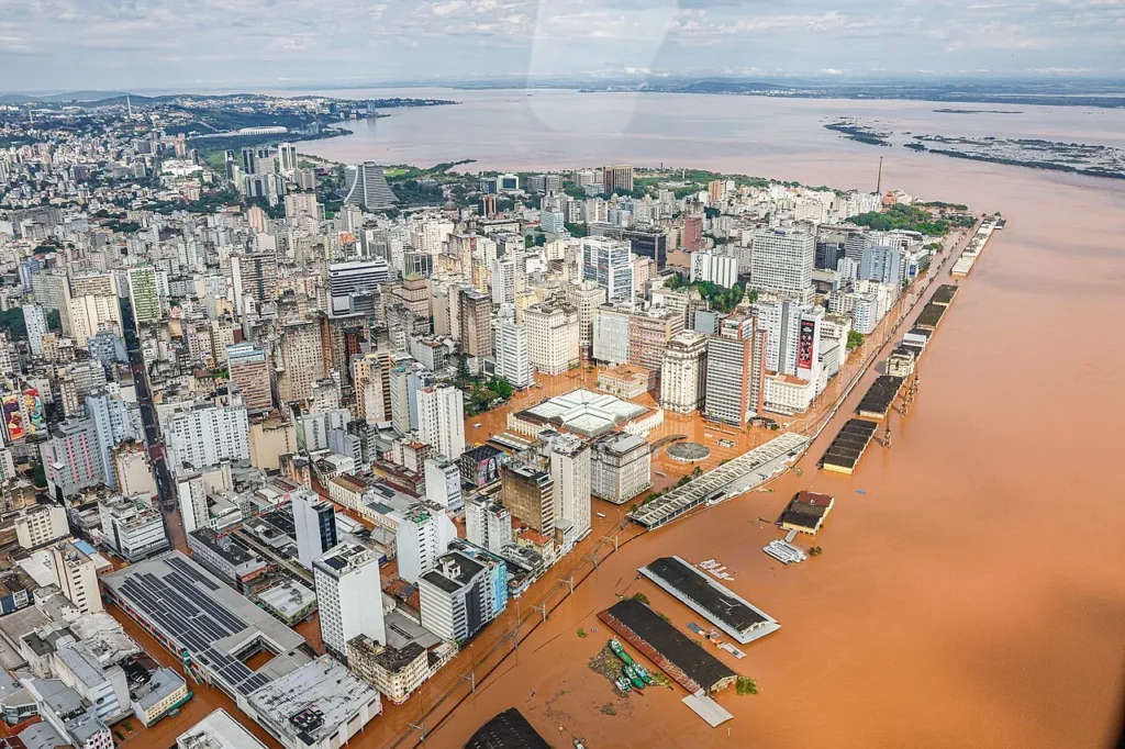 1280px 05.05.2024 Sobrevoo das areas afetadas pelas chuvas em Canoas 53700500641