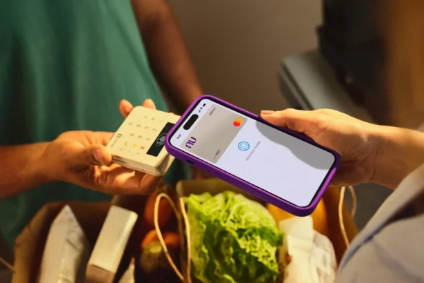 Nubank Croma é lançado com cashback e cartão Mastercard Platinum