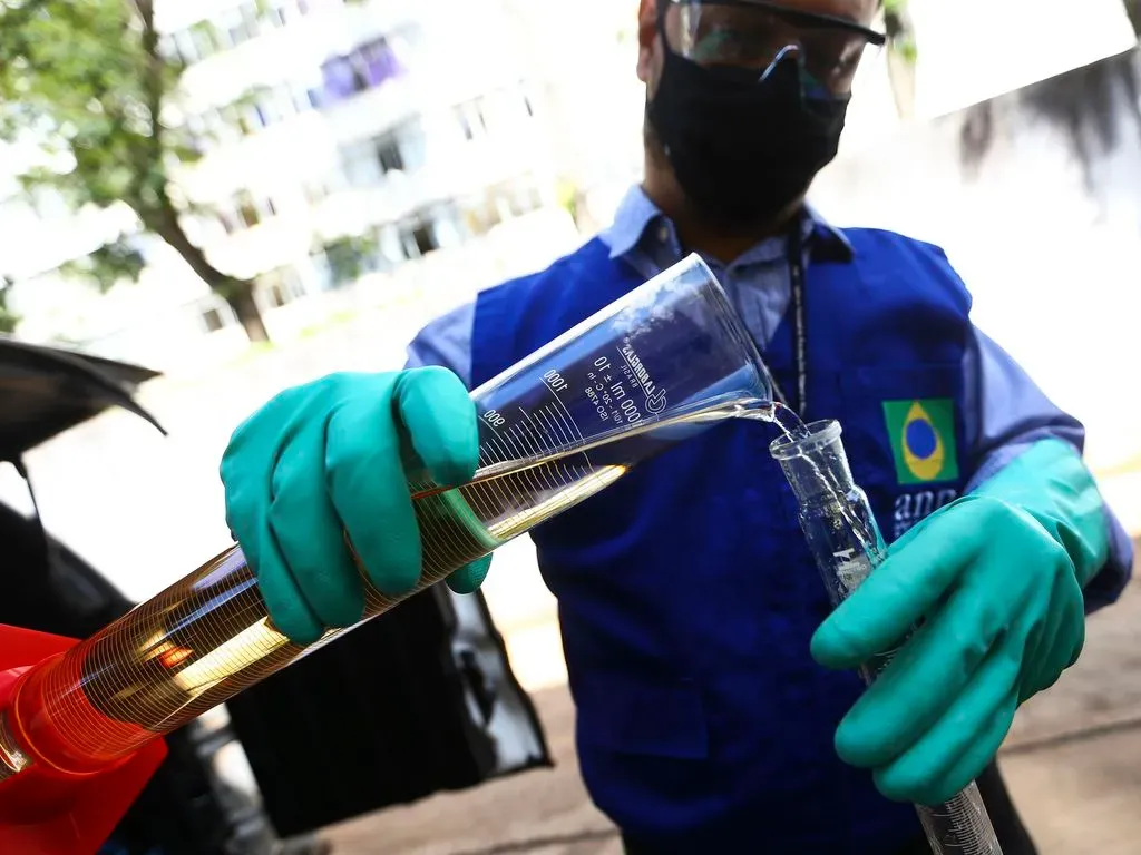 32083 8CF56069835BA0AB 8 2