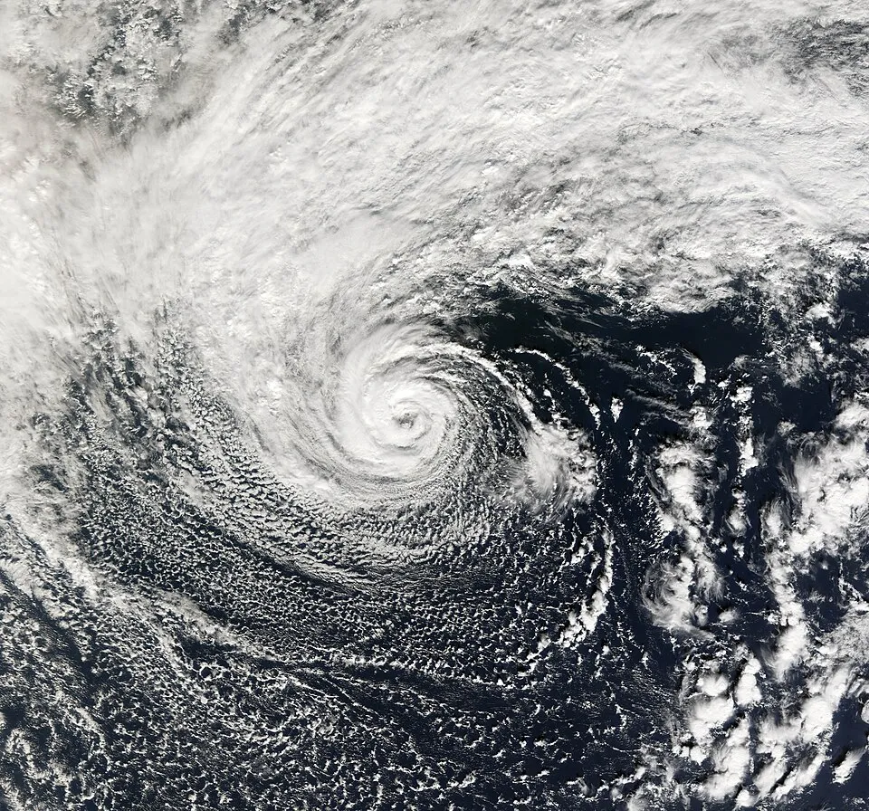 960px Storm 91C 01 nov 2006 2030Z