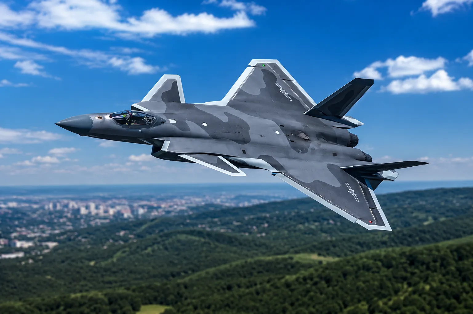 Chengdu J-20, aeronave furtiva desenvolvida pela indústria aeronáutica chinesa